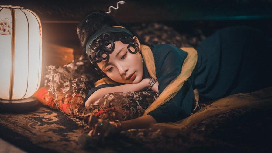 品味原天夕子大象图，享受她好看的美图。