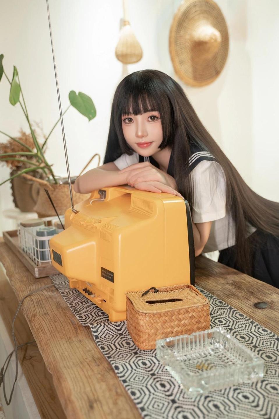 “喵小吉临江仙绝美cos合集”：独一无二的COS作品，分享最佳资源花絮。