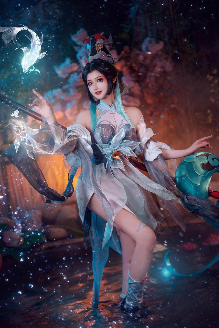 大魔王露儿素颜cos大合集，看到你就爱上