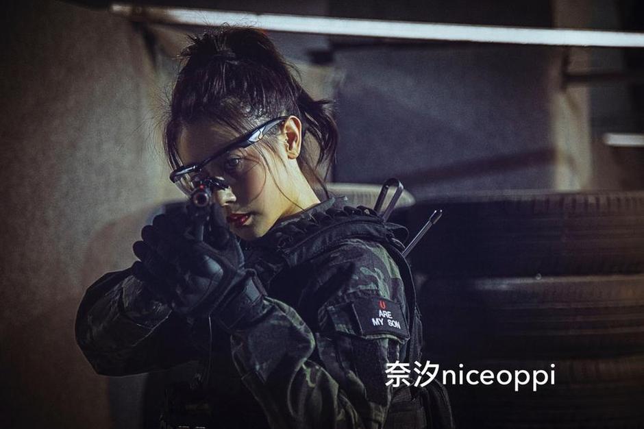 奈汐酱nice胡迪舞动cos作品，高级图包奉上