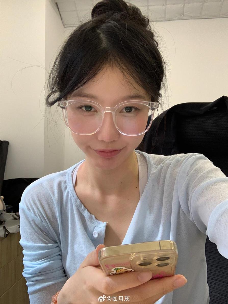 有一种摄影让人沉迷，如月灰图包就是这样