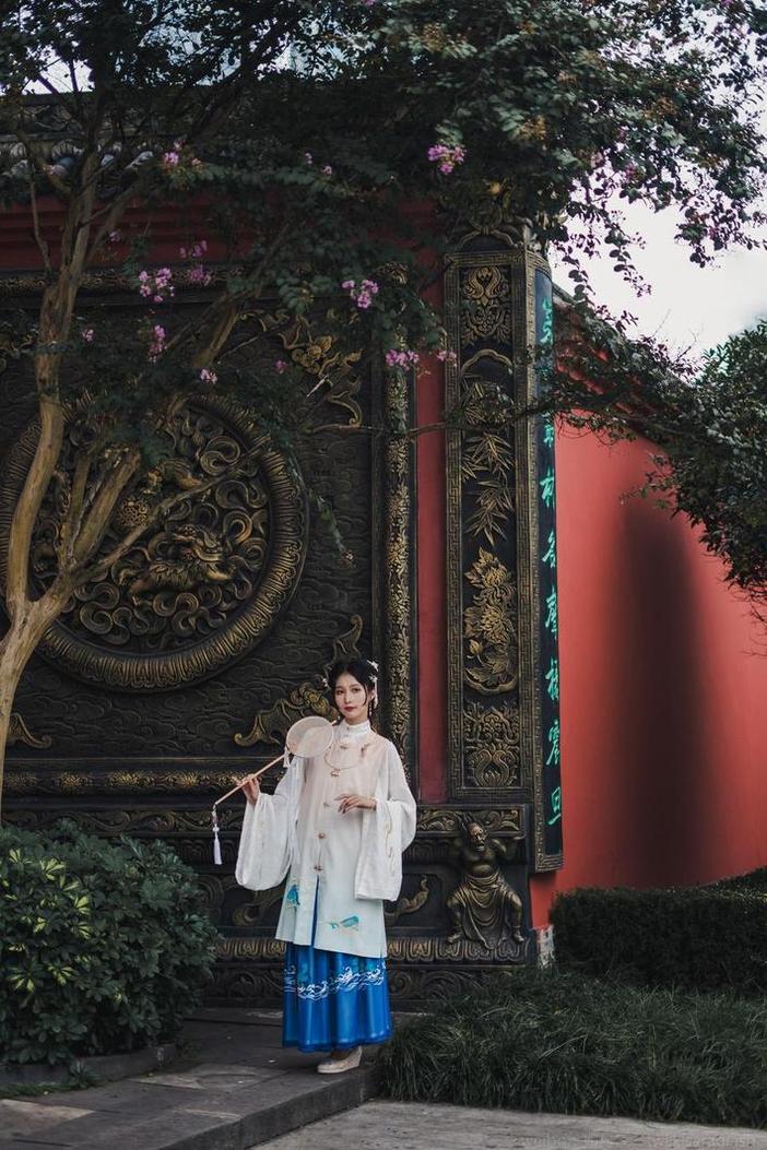 如此震撼的cosplay造型，怎能错过《如月灰玛修》美图？