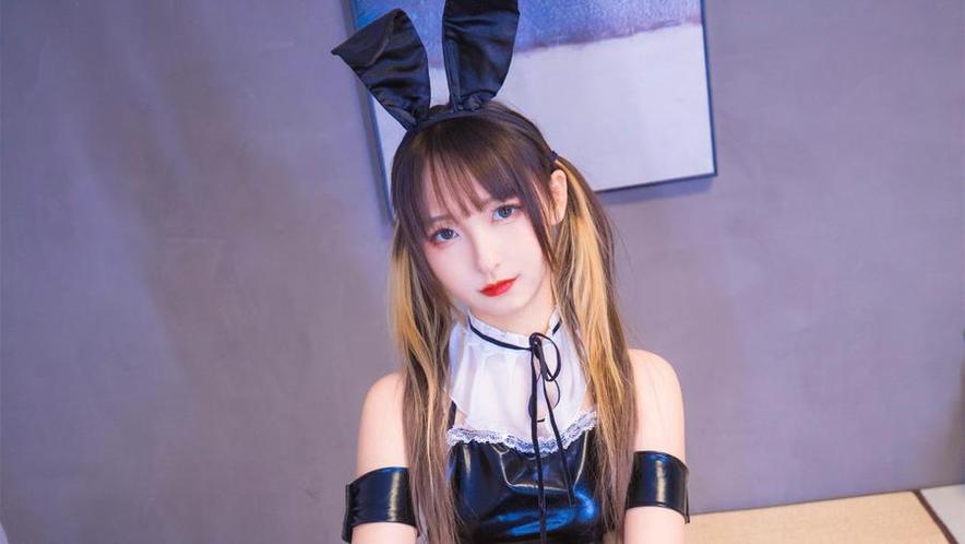 实拍神乐坂真冬的小表情包美图，每一张都让你心跳加速