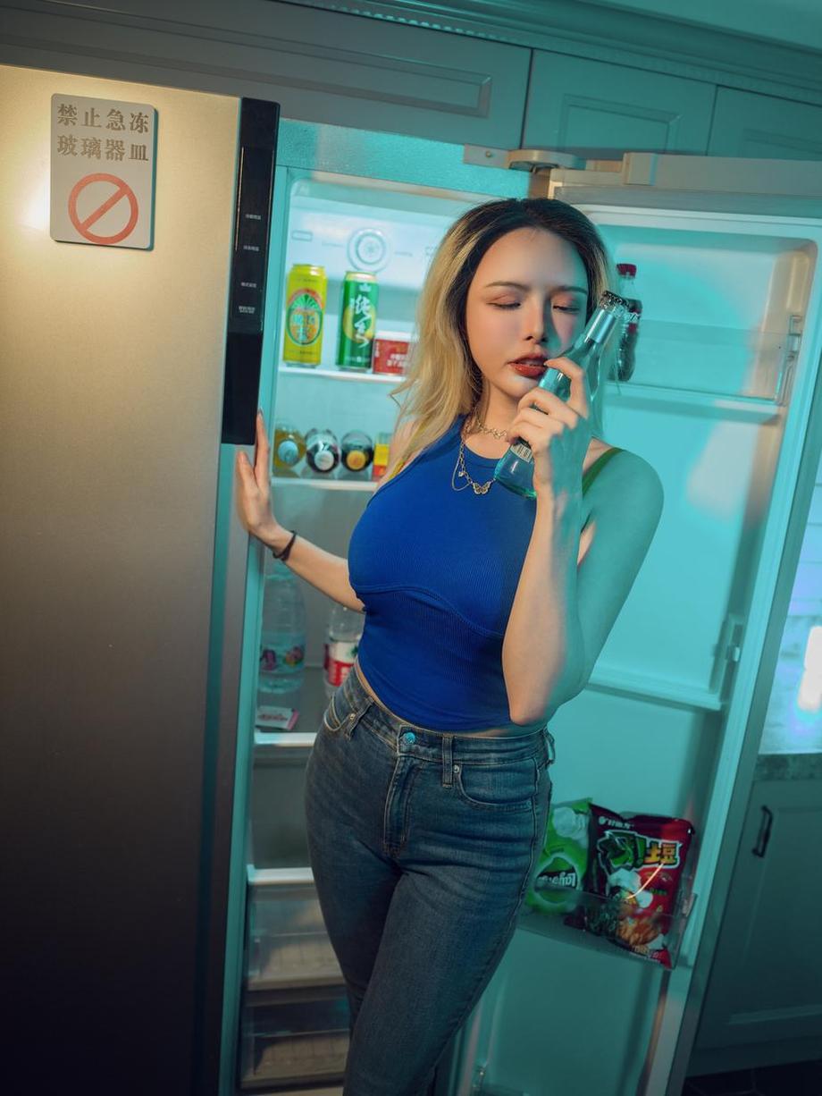 秋和柯基霸凌日记图片-唯美美图欣赏