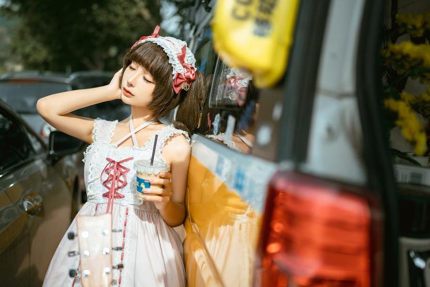 摄影艺术的代表——蠢沫沫放课后的美图每一个都让人喜欢。
