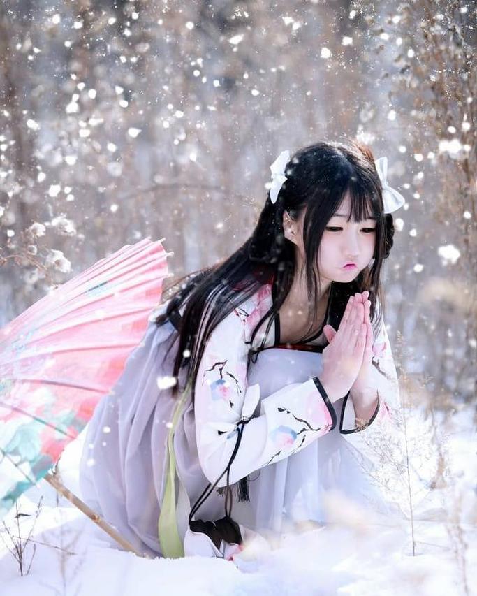 大清新！魔物喵cosplay刻晴原图让你惊喜连连