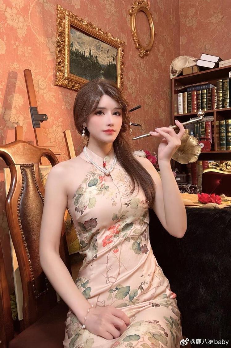 鹿八岁baby赛博朋克，超酷cos作品